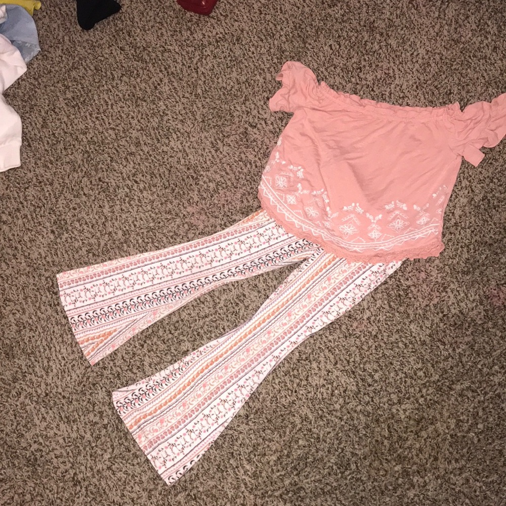 Top and bellbottoms